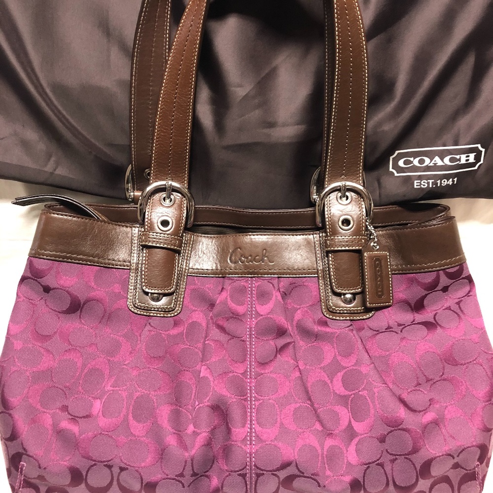 Coach Grape Tote Like New.